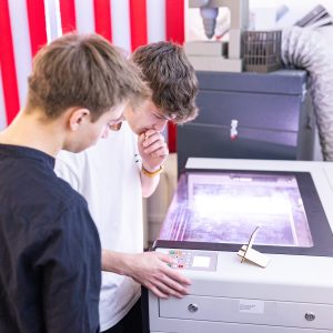 WORKSHOP GRAFIKY A LASERŮ 06.12.2025 | 09:30-13:00